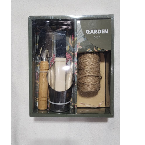 ankyo Other - mini garden set with mini trowel. soil bucket and garden twine